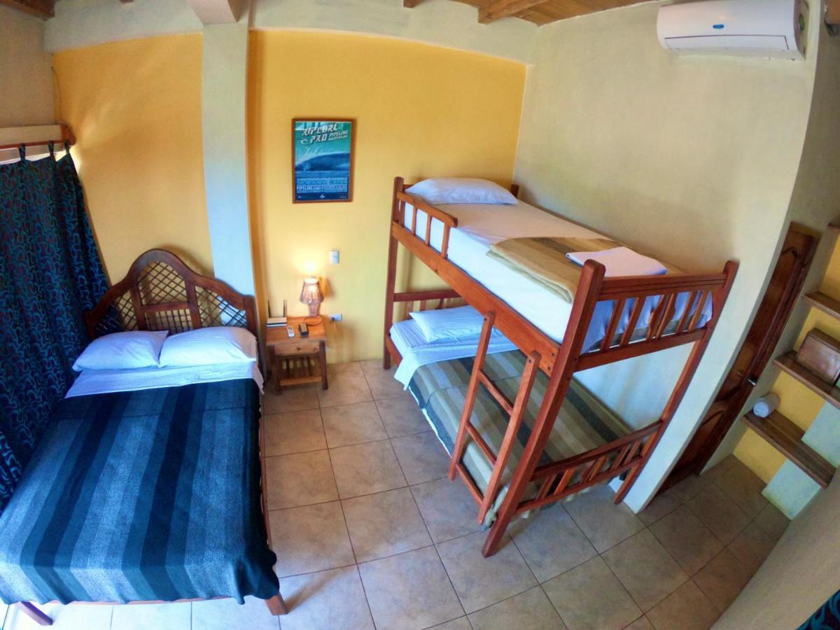 Hostal Moai Монтаньита Экстерьер фото