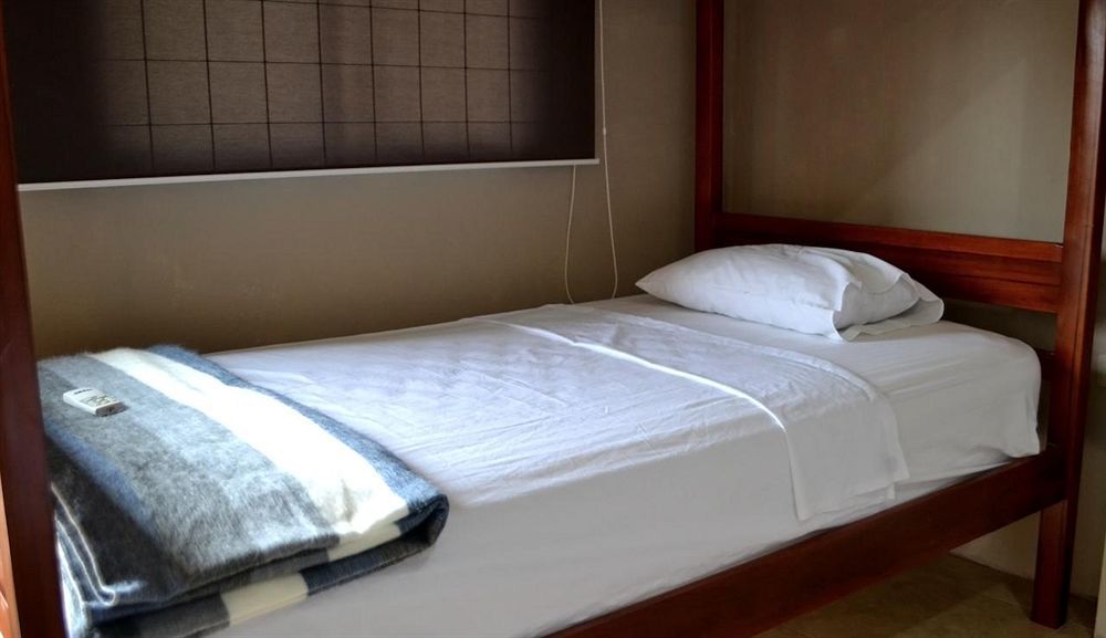 Hostal Moai Монтаньита Экстерьер фото