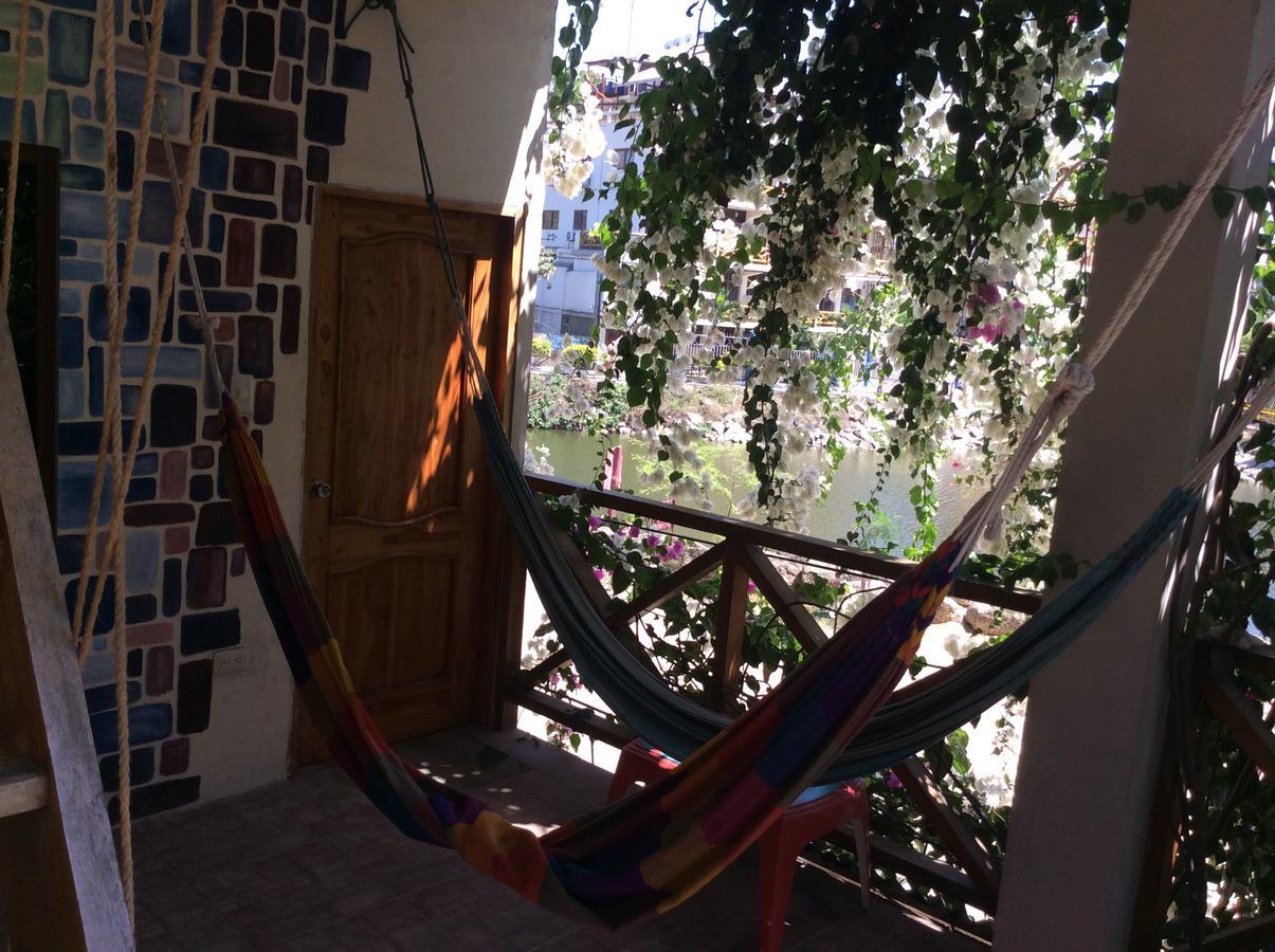 Hostal Moai Монтаньита Экстерьер фото