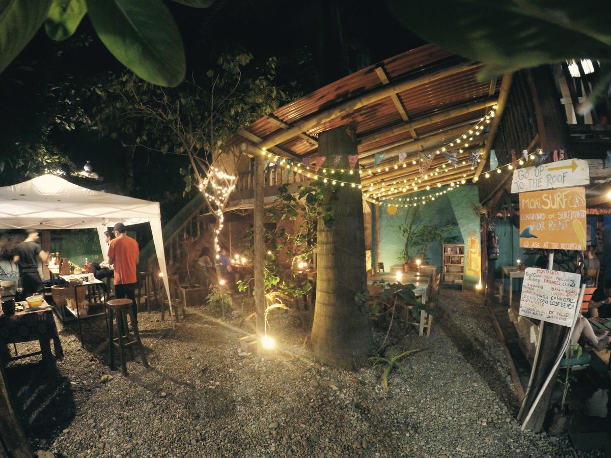 Hostal Moai Монтаньита Экстерьер фото